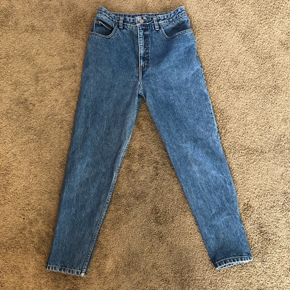 Vintage guess jeans tag says 30 but is a modern 28